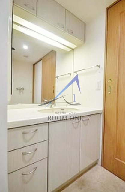 洗面設備　洗面台です。