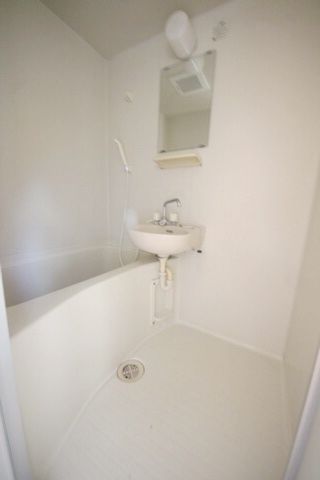 バス・シャワールーム　バス