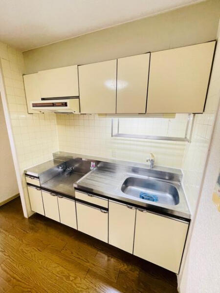キッチン　※別室の写真です。