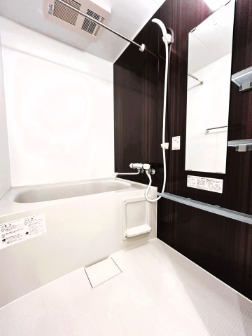 バス・シャワールーム　※他号室の写真です。