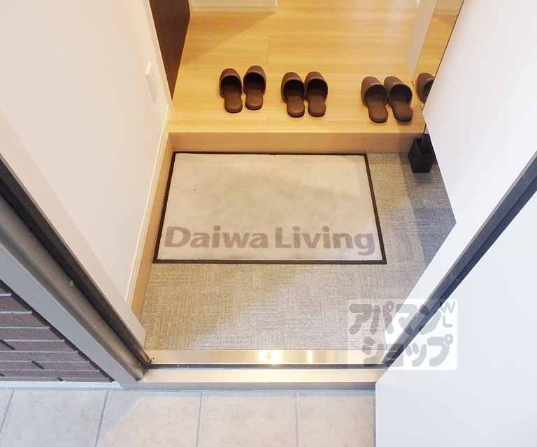 玄関　段差も少なくらくらくです