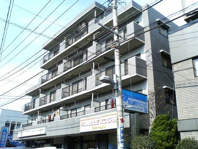 建物外観　急行停車駅徒歩１０分のマンション