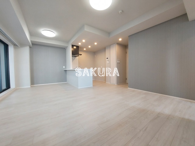 居室・リビング　使いやすい形の為、レイアウトを楽しめます♪