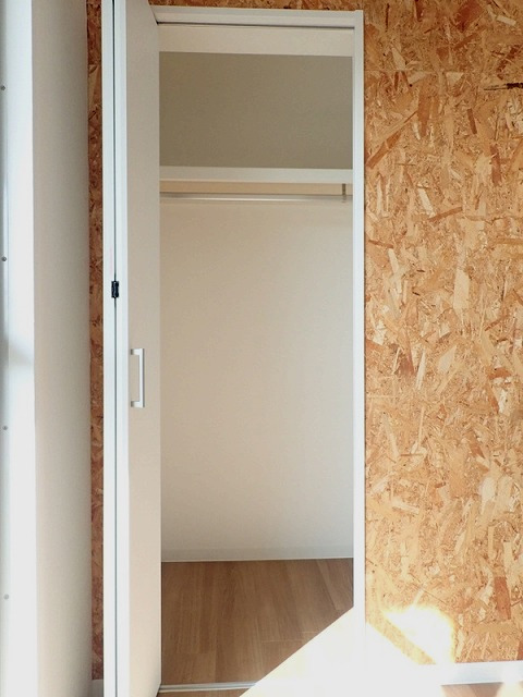 収納　リビングダイニングキッチンにあるクローゼットです♪かさばりや