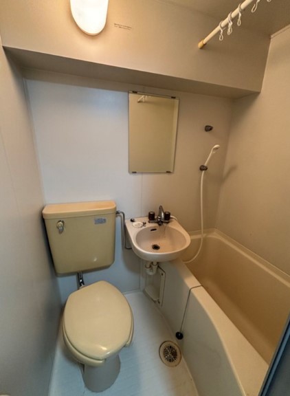 バス・シャワールーム