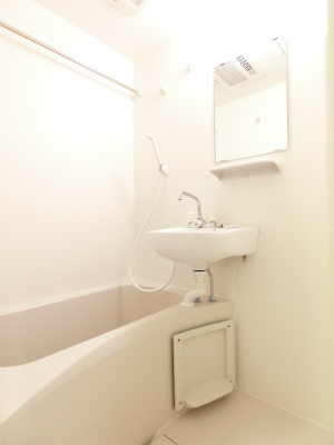 バス・シャワールーム　お風呂で日々の疲れを落としましょう