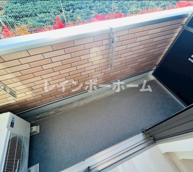 バルコニー　お洗濯にも便利なバルコニー付き