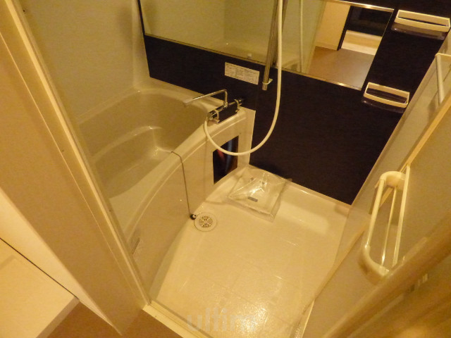 バス・シャワールーム　別室の画像です、ご参考までに