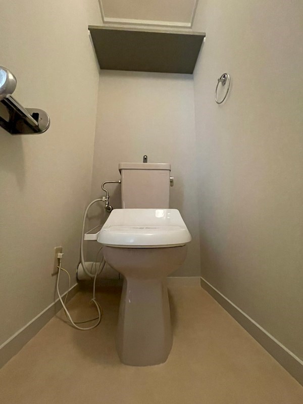トイレ　シンプルで使いやすいトイレです