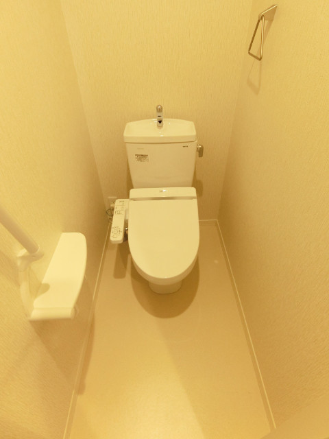 トイレ　シャワートイレ