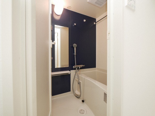 バス・シャワールーム　ゆったり過ごせるお風呂です