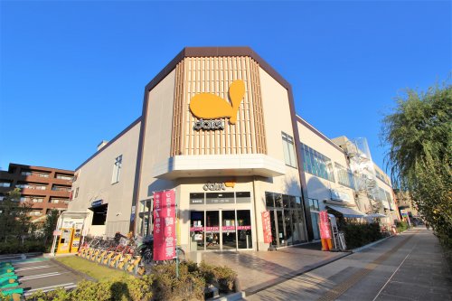 スーパー　ダイエー浦安駅前店（スーパー）まで596m