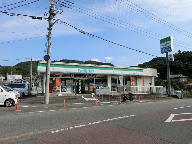 コンビニ　ファミリーマート函南畑毛店（コンビニ）まで784m
