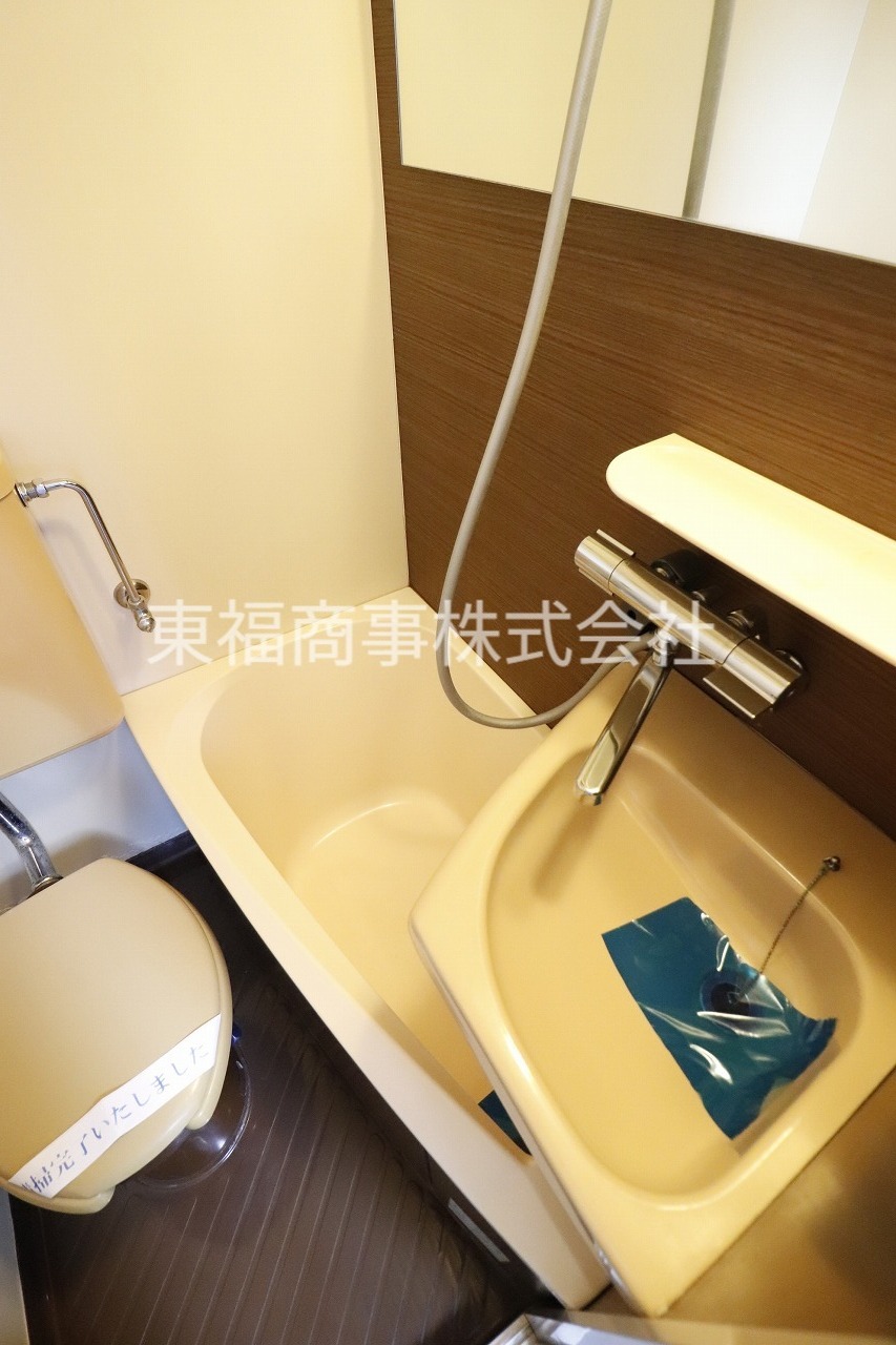 バス・シャワールーム　同建物別部屋参考写真