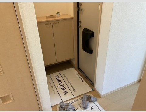 玄関　別間取り　イメージ写真