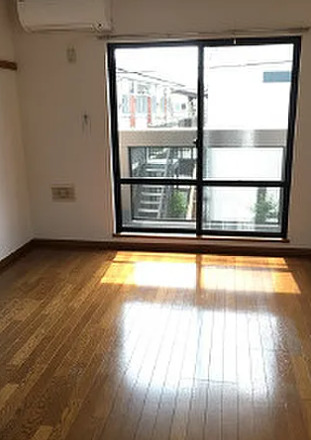 居室・リビング　別部屋の画像を使用しております。