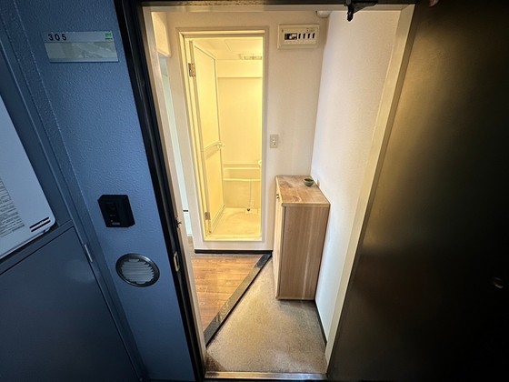 玄関　※別部屋の写真です