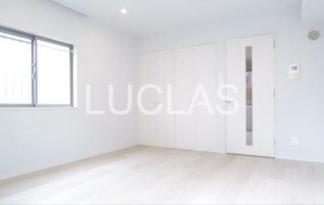 居室・リビング　白基調のくつろぎ空間♪