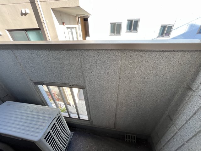 バルコニー　※同物件の別部屋参考写真です。