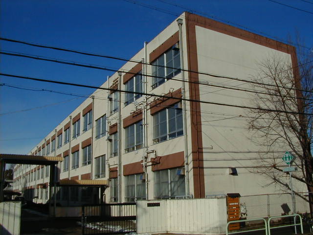 中学校　名古屋市立名塚中学校（中学校）まで752m