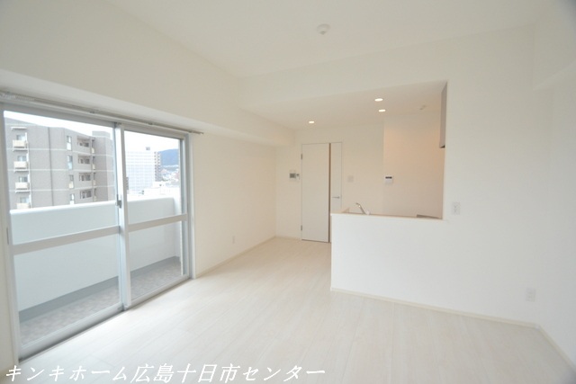 居室・リビング　写真は別のお部屋です。