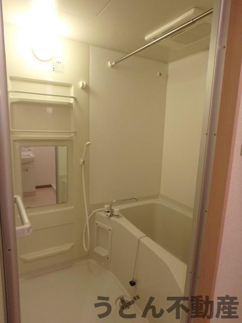 バス・シャワールーム　うどん県のお部屋探しはうどん不動産へ うどんちゃんとLINE