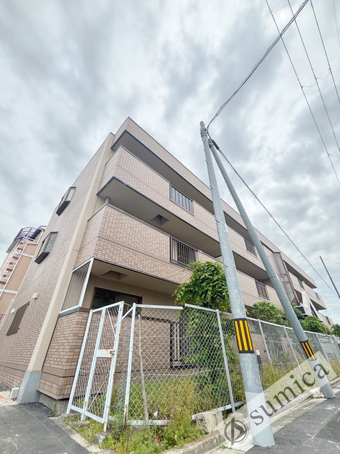 建物外観　スタイリッシュな建物です＾＾
