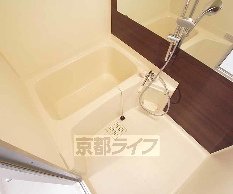 バス・シャワールーム　きれいなお風呂です。