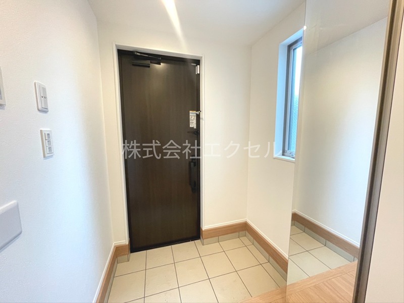 玄関　広々とした玄関ホールです☆