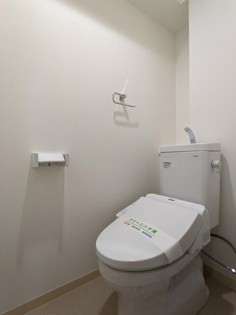 トイレ　※別部屋の参考写真です。