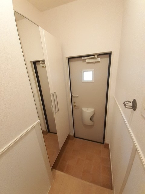 玄関　落ち着いた玄関です