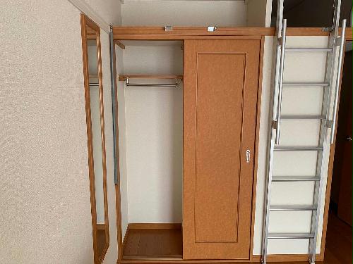 収納　クローゼット