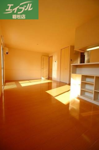 居室・リビング　同タイプの部屋の画像です