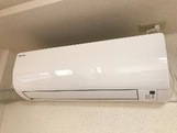 その他設備　エアコン　※左右反転イメージ