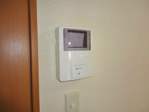 セキュリティ　TV付きインターホン　※左右反転イメージ