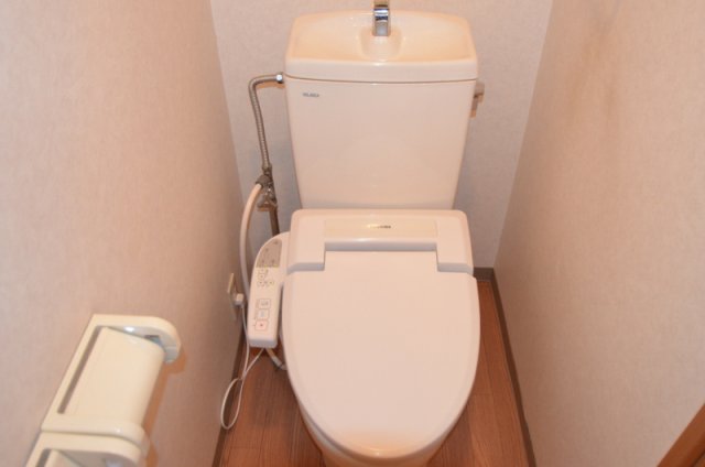 トイレ　ウォシュレット