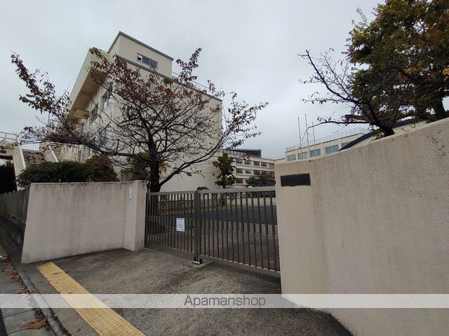 中学校　足立第十二中学校（中学校）まで1869m