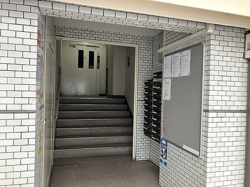 エントランス　エレベーター　別角度　※2026年04月撮影時