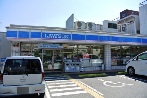 コンビニ　ローソン尼崎南七松町１丁目店（コンビニ）まで277m