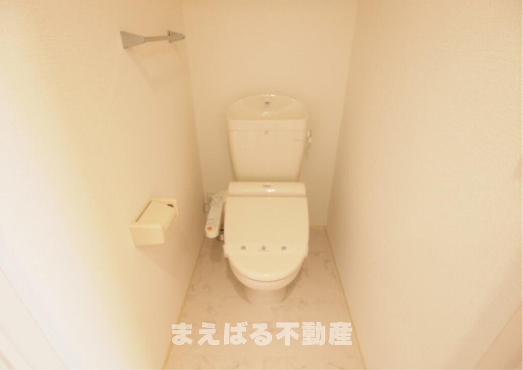 トイレ　温水洗浄トイレ。※写真別部屋