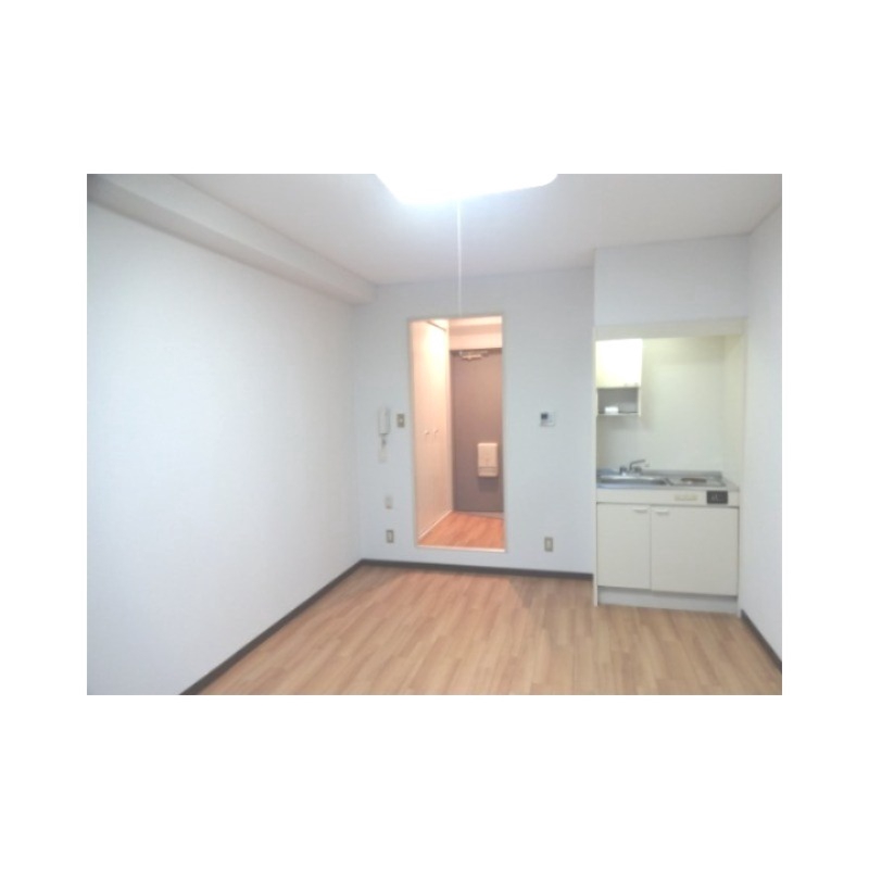 その他　白を基調にしたお部屋です。