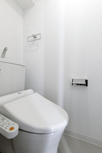 トイレ　※写真は同タイプ住戸です。