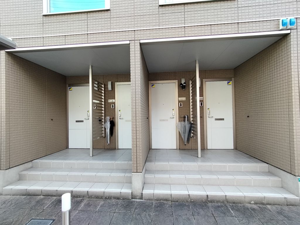 エントランス　エントランス