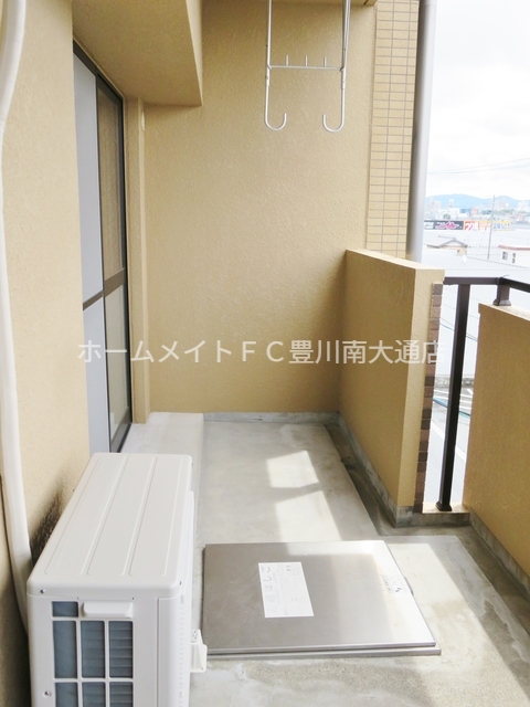 バルコニー　同型別部屋写真