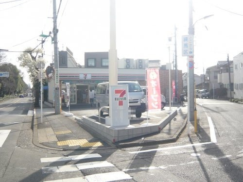 コンビニ　セブンイレブン 練馬城北中央公園前店（コンビニ）まで239m