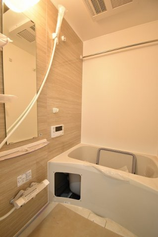 バス・シャワールーム　建築当時の写真です