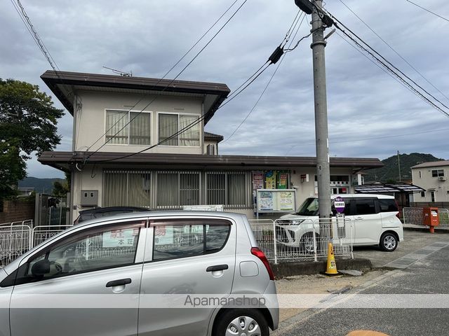 郵便局　本荘郵便局（郵便局）まで638m