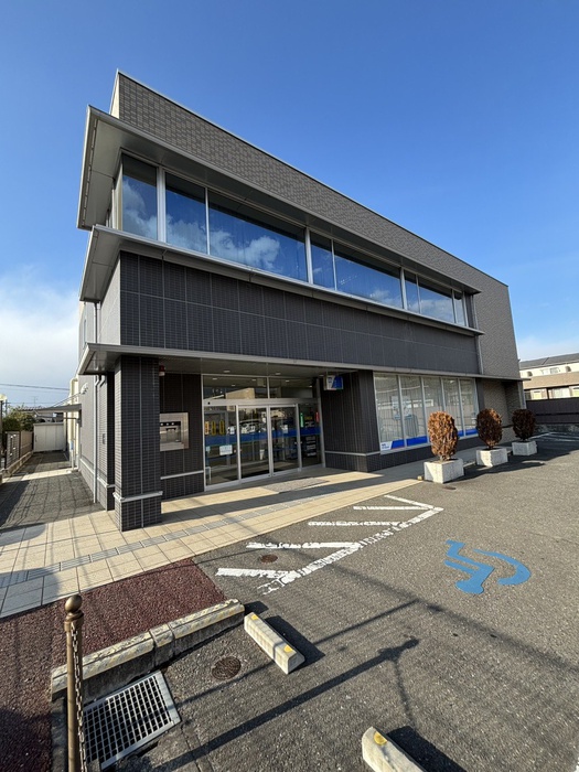 銀行　七十七銀行　吉岡支店（銀行）まで400m