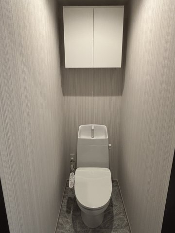トイレ　301号室写真
