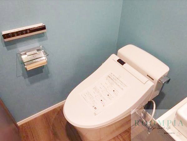 トイレ　※同タイプの別のお部屋です。